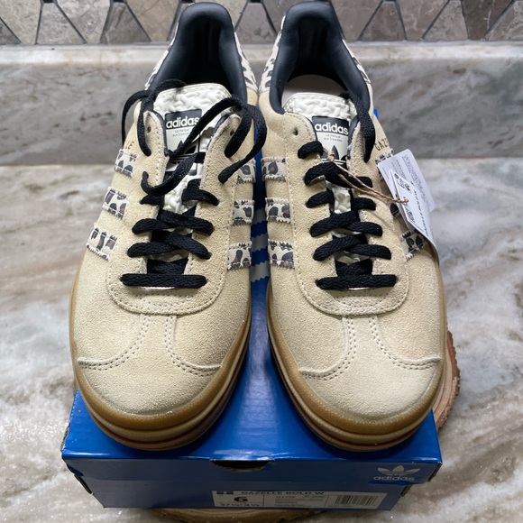 Adidas Gazelle Bold Sz 6, 37 1/3 NWT - Picture 5 of 6